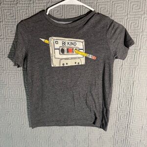 Old Navy T-Shirt Boy Size Medium 8 Be Kind Grey Gray Short Sleeve
